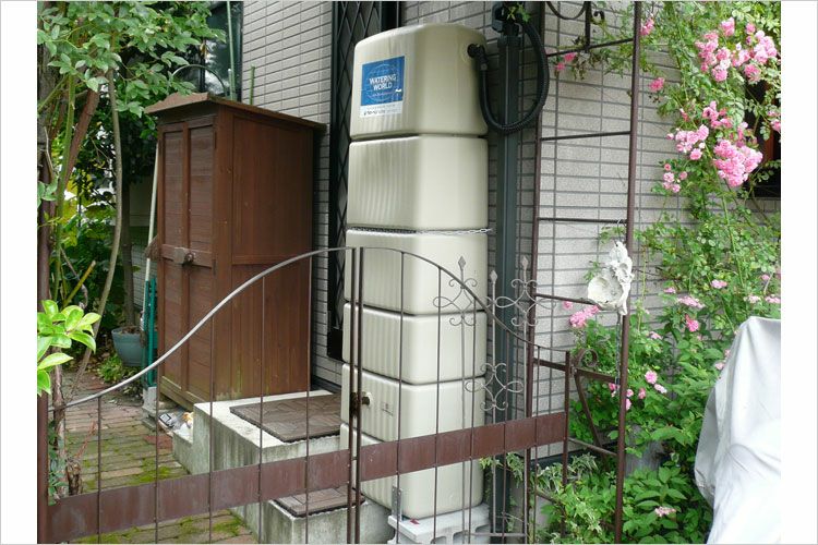 雨水タンク】 グローベン社製 スリムタンク300リットル