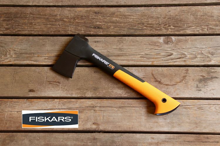 【斧】 FISKARS フィスカース斧 ガーデンアックスX7 型番