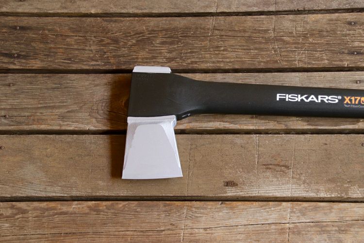 斧】 FISKARS フィスカース斧 アックスプロX17 型番FSK122460