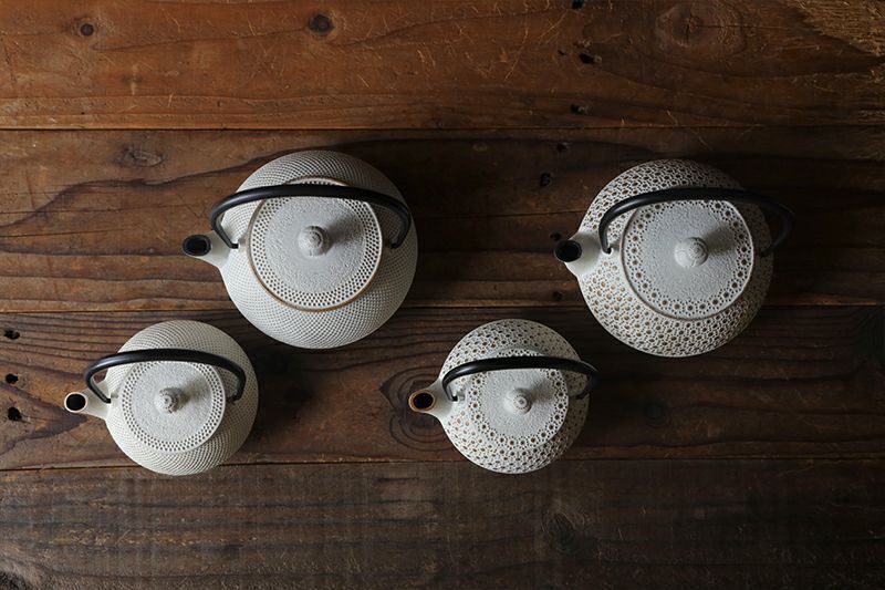 南部鉄器 】鉄ポット（大） ホワイト 5型急須 | TOKILABOトキラボ