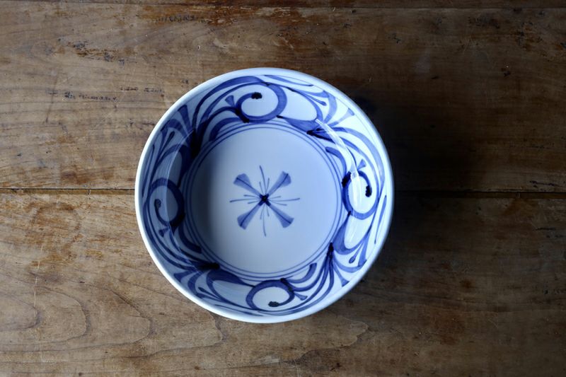 砥部焼　梅山窯　6寸ボール　2個セット 内外唐草、呉須朱線 6寸 | 砥部焼 梅山窯